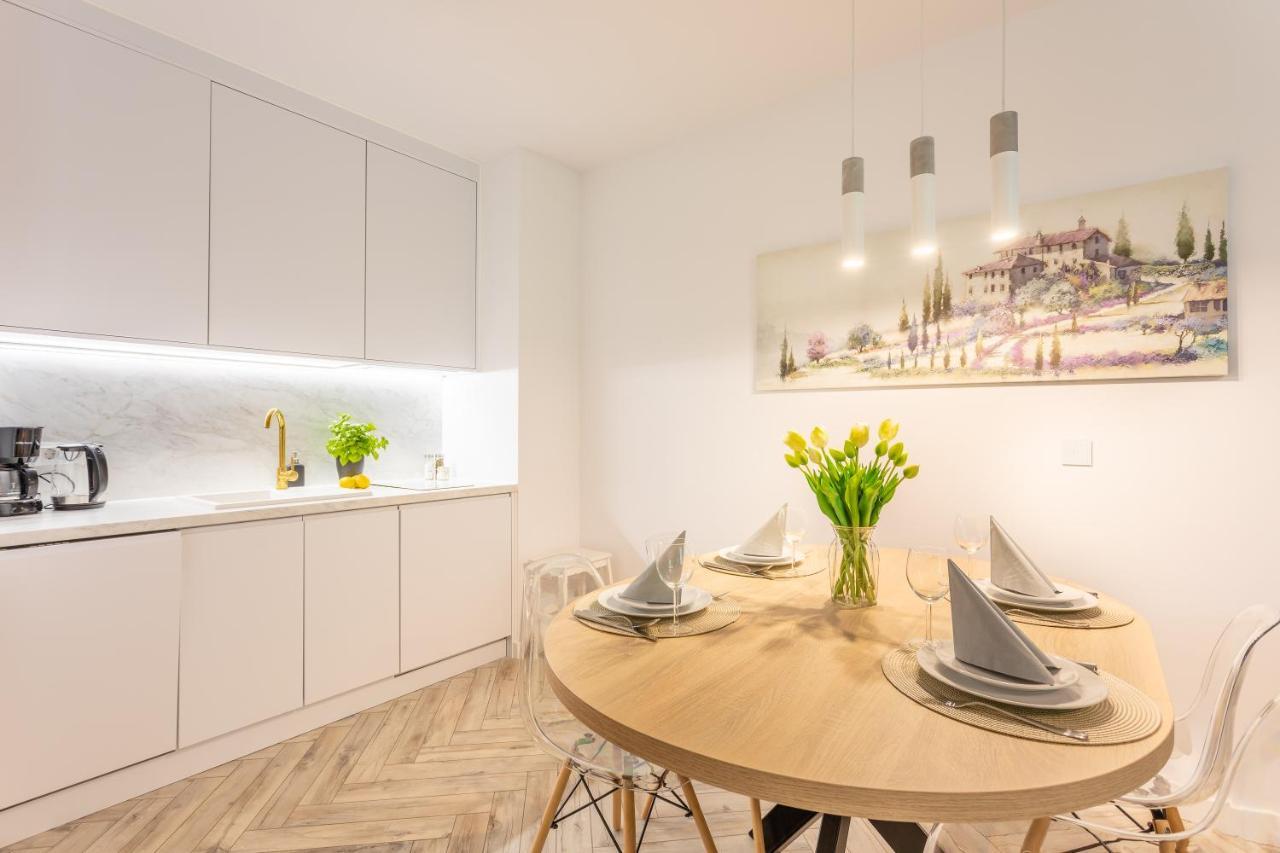 Ambria Apartments Matejki 17 Swinoujscie Dış mekan fotoğraf